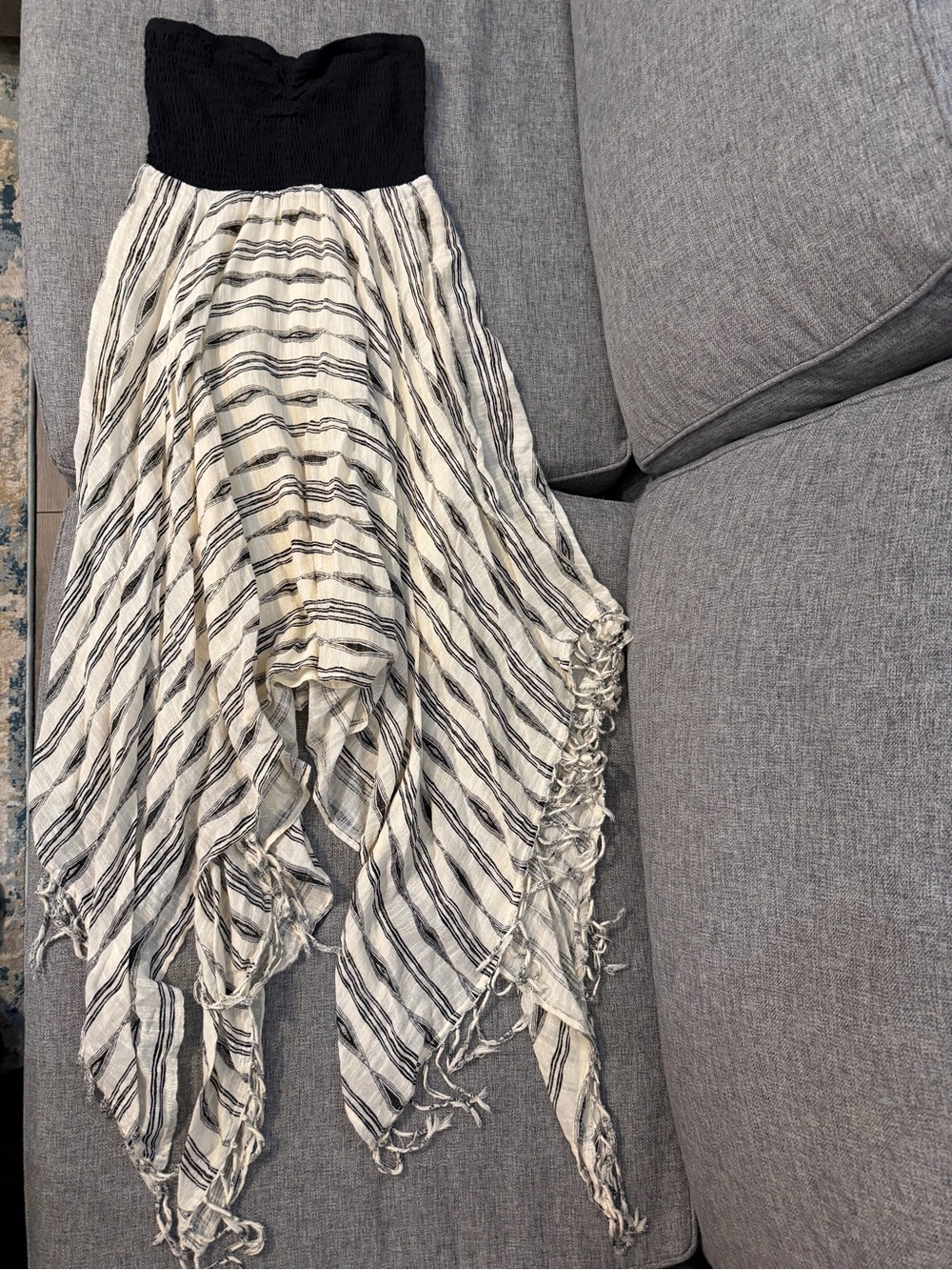 Billabong Black & Cream Gauze Striped Handkerchief Hem Maxi Skirt size Medium